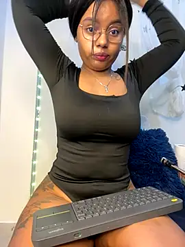 Aleja DANS online show from 10/25/25, 08:46