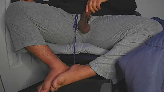 Snapshot of teaser4_ chatting on 01/15/25, 06:22 teaser4 online show from 01/15/25, 06:22