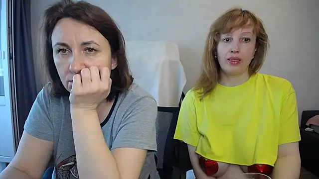 DonnaMagdalena online show from 05/19/26, 08:21