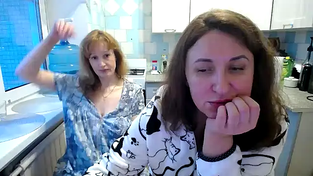 Snapshot of DonnaMagdalena chatting on 01/10/25, 07:04 DonnaMagdalena online show from 01/10/25, 07:04