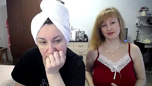 DonnaMagdalena online show from 03/25/26, 08:14