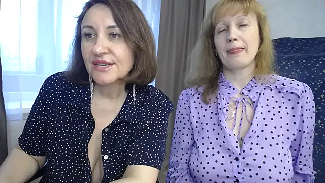 DonnaMagdalena online show from 05/04/26, 02:42