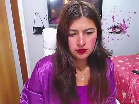 Yunhot  online show from 06/01/26, 04:35