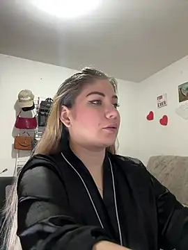 Snapshot of Celestedubois chatting on 07/02/26, 10:49 Celestedubois online show from 07/02/26, 10:49