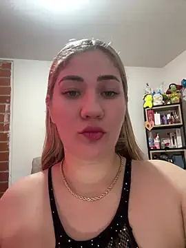 Snapshot of Celestedubois chatting on 02/05/26, 07:10 Celestedubois online show from 02/05/26, 07:10