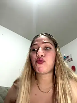 Celestedubois online show from 10/25/25, 10:32