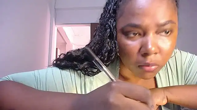 yselahot online show from 01/13/26, 07:18