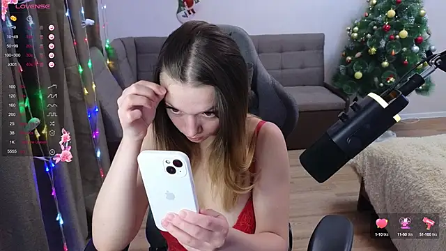 Tender-Mia online show from 12/26/24, 12:59