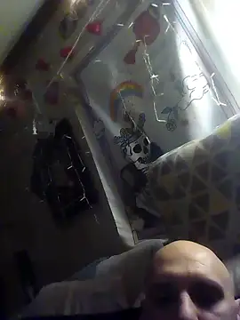 ClydeCan409 online show from 04/17/26, 06:38