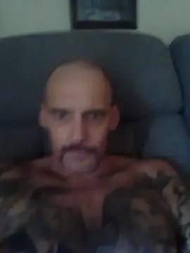 ClydeCan409 online show from 04/01/26, 02:58