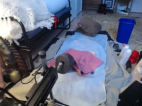 natjuk online show from 12/19/25, 11:01