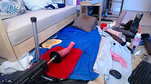 natjuk online show from 03/22/26, 07:54