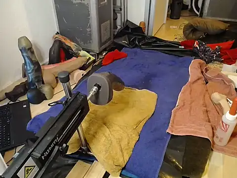 natjuk online show from 11/02/25, 04:34