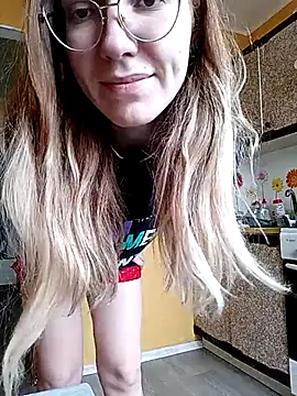 Snapshot of _Sweet_Love_ chatting on 02/13/25, 11:28 Sweet Love online show from 02/13/25, 11:28