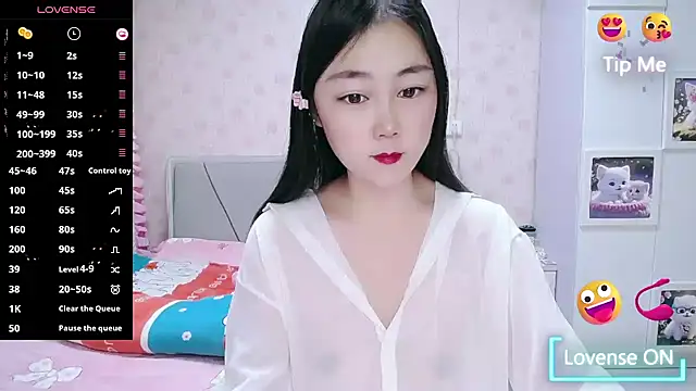 Elvira baby online show from 04/13/26, 02:37