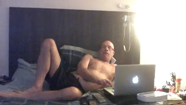 dazuk4513 online show from 07/12/26, 12:00