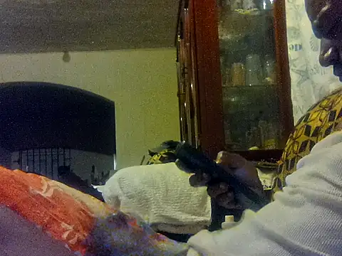 LookingLover34 online show from 11/21/25, 06:34