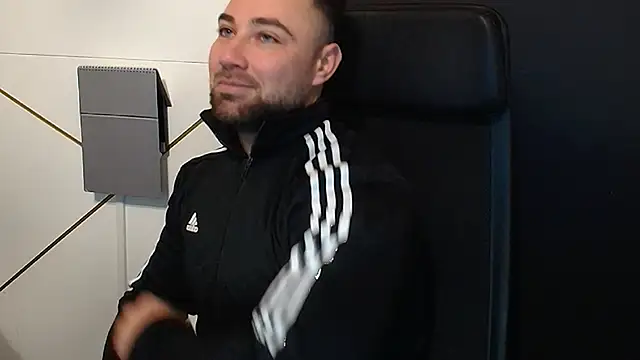 DuncanStone online show from 10/25/25, 04:22