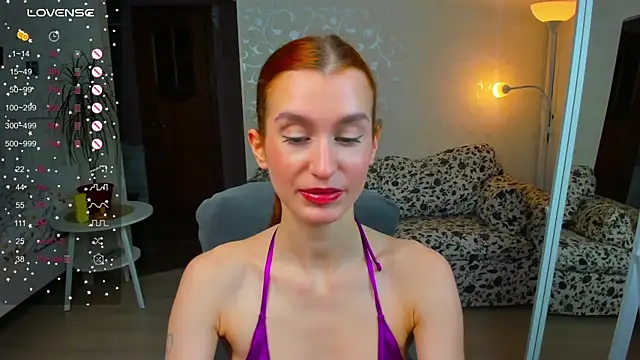 Snapshot of Sally_Biscuit chatting on 10/05/25, 10:39 Sally Biscuit online show from 10/05/25, 10:39