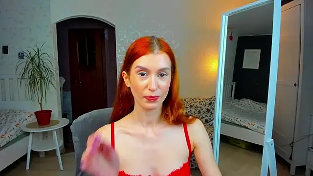 Snapshot of Sally_Biscuit chatting on 10/04/25, 10:28 Sally Biscuit online show from 10/04/25, 10:28