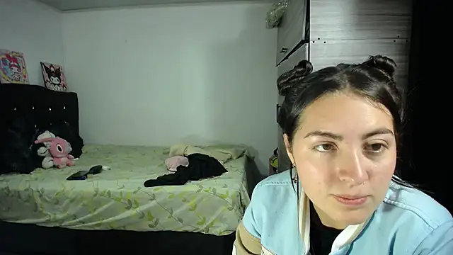 SharaPatinson online show from 10/28/25, 08:52