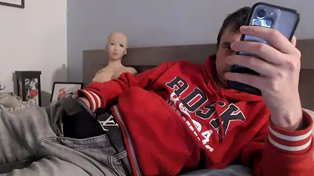 freddy0222222 online show from 11/23/25, 03:00