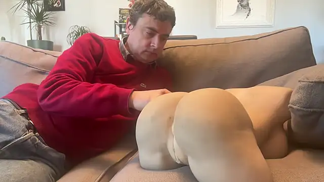 freddy0222222 online show from 04/08/26, 10:50