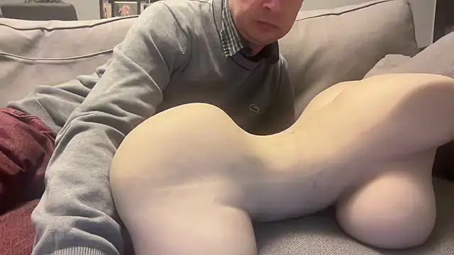 freddy0222222 online show from 03/25/26, 08:19