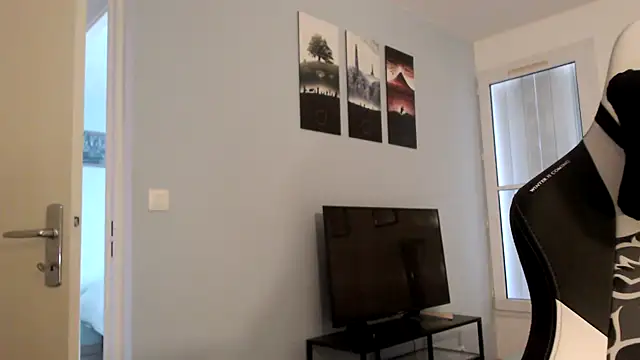 freddy0222222 online show from 11/05/25, 07:11