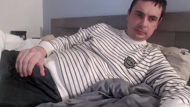 freddy0222222 online show from 02/11/26, 02:17