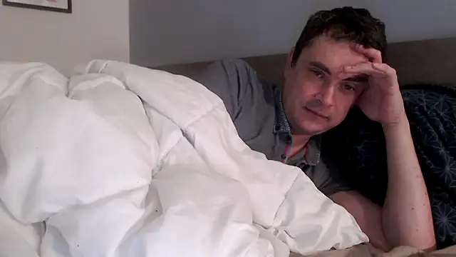 freddy0222222 online show from 02/15/26, 10:09