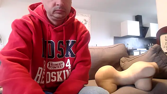 freddy0222222 online show from 05/17/26, 08:03