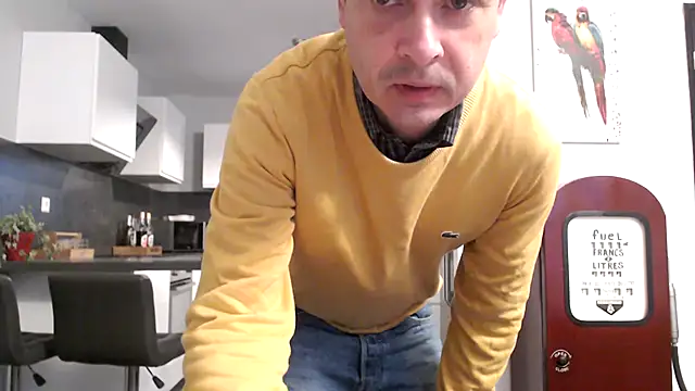 freddy0222222 online show from 09/24/25, 05:58