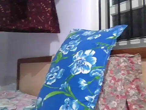 mrose8080 online show from 10/04/25, 08:54