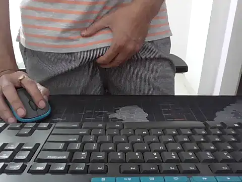 mrose8080 online show from 02/20/26, 06:32