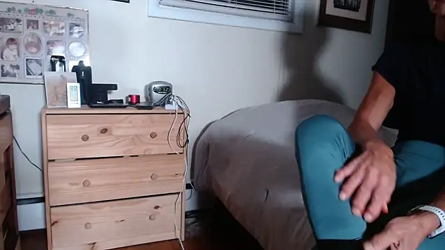 hottottrot691 online show from 10/23/25, 02:54