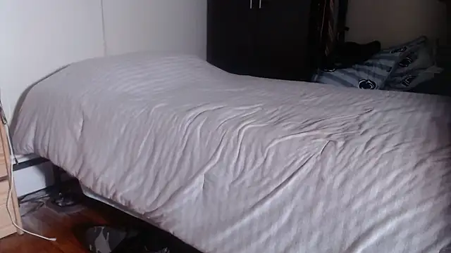 hottottrot691 online show from 04/13/26, 12:25