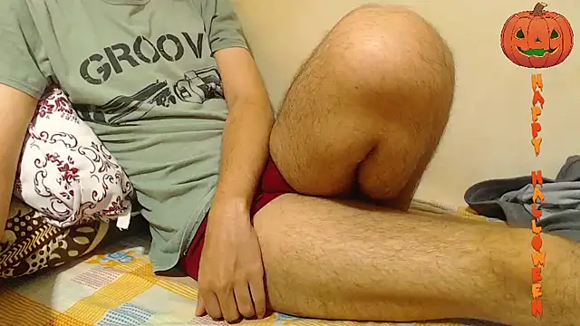 Alexdelarge323 online show from 10/31/25, 11:51