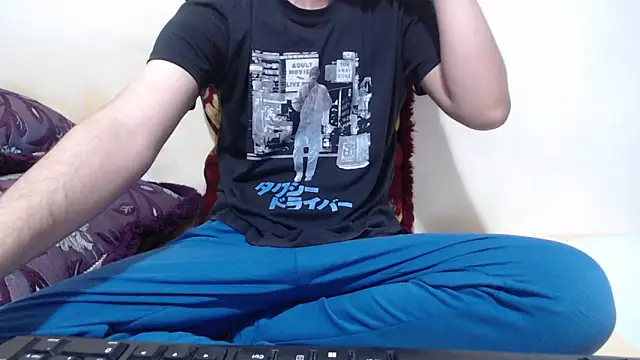 Alexdelarge323 online show from 05/20/26, 04:37