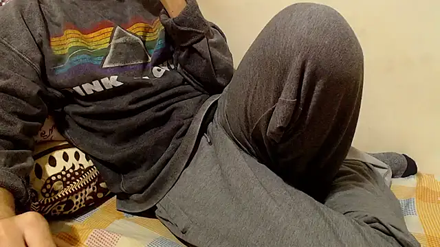 Alexdelarge323 online show from 11/26/25, 10:37