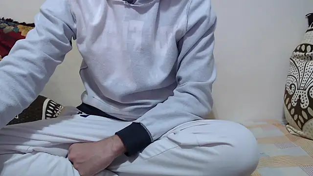 Alexdelarge323 online show from 03/18/26, 01:57