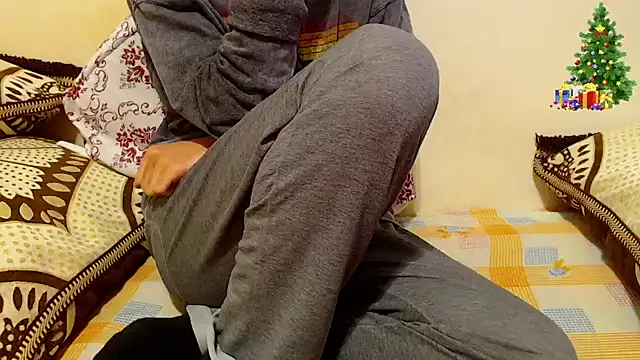 Alexdelarge323 online show from 12/18/25, 11:58