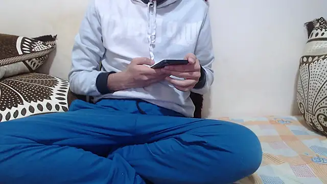 Alexdelarge323 online show from 02/25/26, 01:44