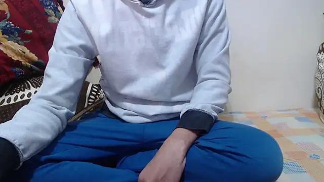 Alexdelarge323 online show from 03/07/26, 01:38