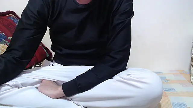 Alexdelarge323 online show from 04/06/26, 03:46