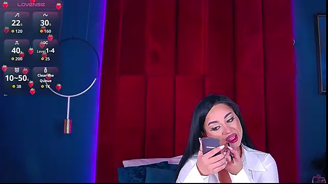 MadyLuxxx online show from 03/25/26, 07:57