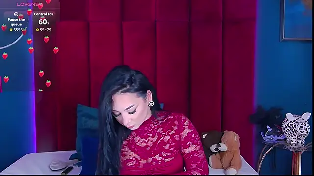 MadyLuxxx online show from 05/05/26, 06:22