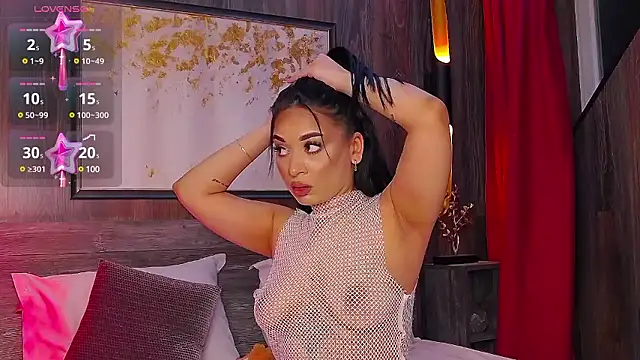Snapshot of MadyLuxxx chatting on 02/27/25, 08:09 MadyLuxxx online show from 02/27/25, 08:09