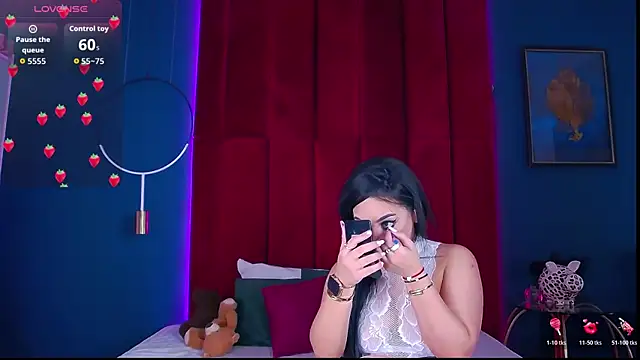 MadyLuxxx online show from 04/04/26, 07:20