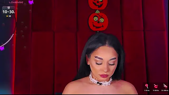 MadyLuxxx online show from 10/31/25, 07:43